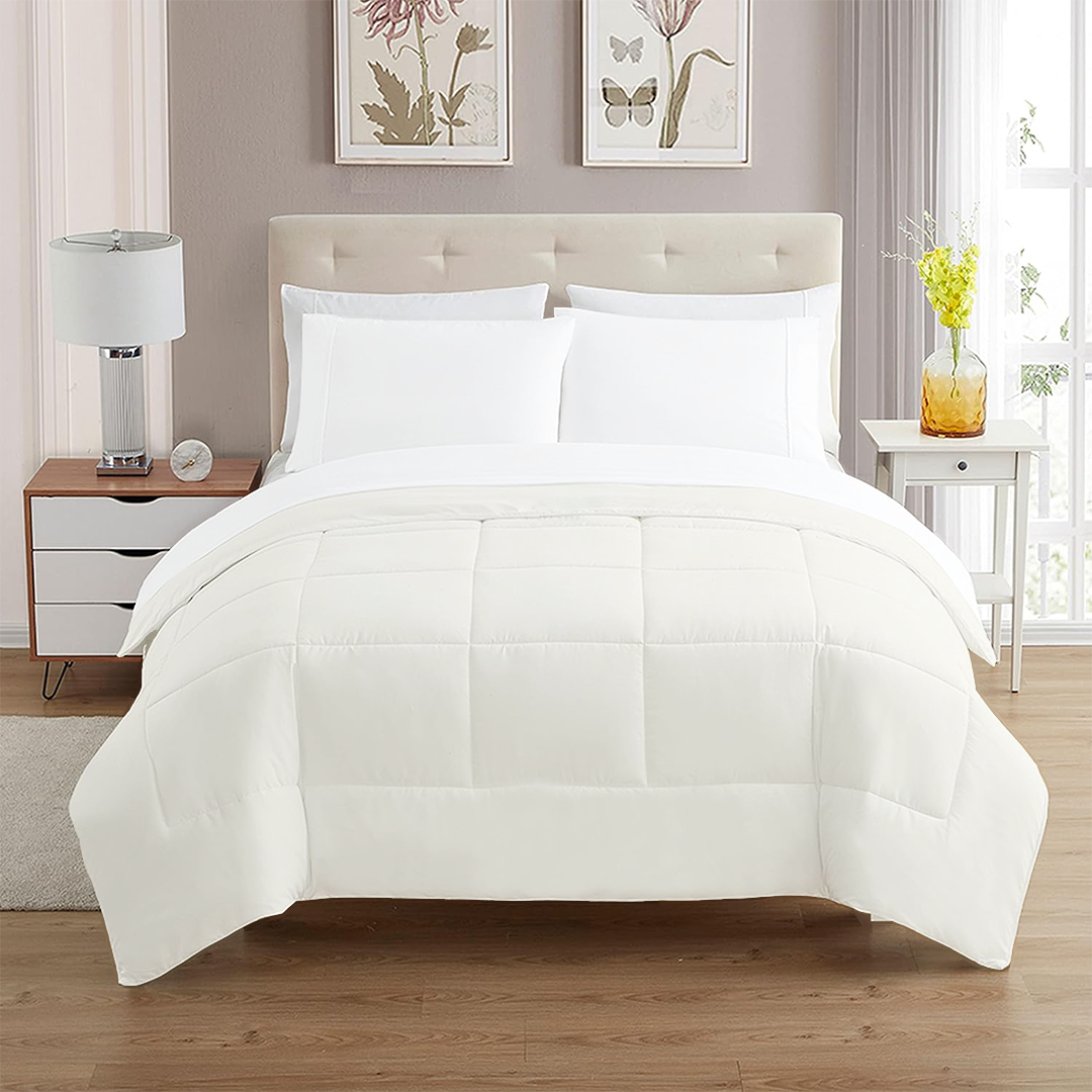 Comfy Ivory Comforter 400 GSM Box Pattern Sateen